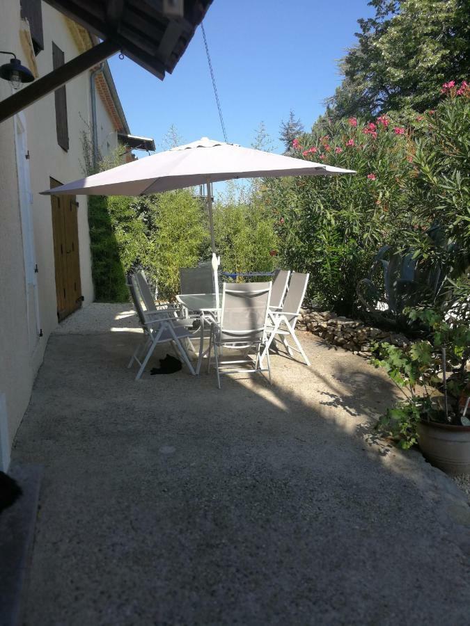 Mas Des Gardies Saint-Julien-de-Peyrolas Exterior foto